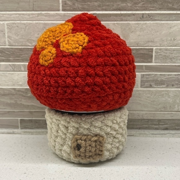Mushroom handmade crocheted storage jar - Picture 1 of 3